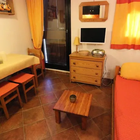 Apartment Roche Blanche - A Proximite Des Commerces Pour 2 Personnes Mae-7808 Val Thorens